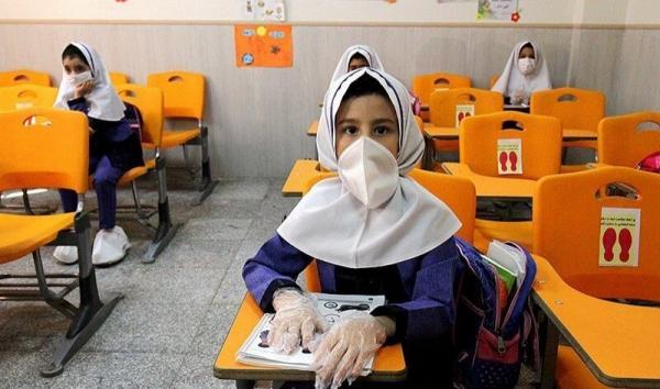 خبرنگاران حضور دانش آموزان در مدارس البرز اجباری نیست