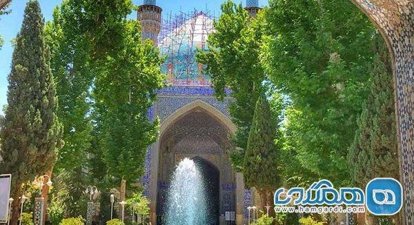 مدرسه چهار باغ یکی از بناهای تاریخی استان اصفهان به شمار می رود